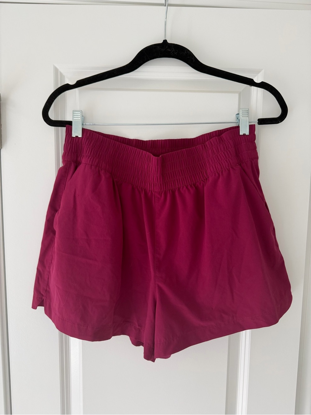 Athleta Plum High Rise Weekender Shorts